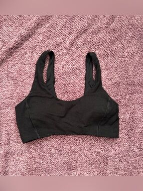 PINK Victoria's Secret Black Seamless Sports Bra
